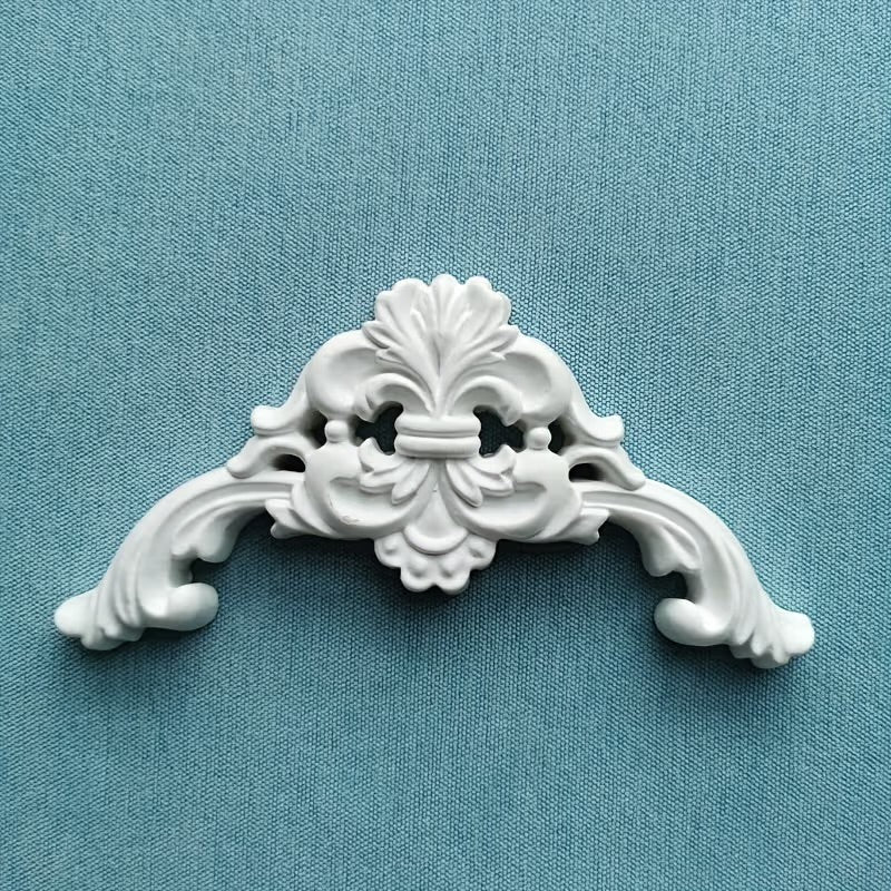 Ornate French Floral Corner Trim